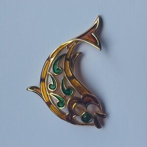 Vintage Trifari Brooch